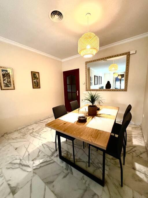 Apartamento En Pleno Centro Con Aparcamiento Opcional 科爾多瓦 外观 照片